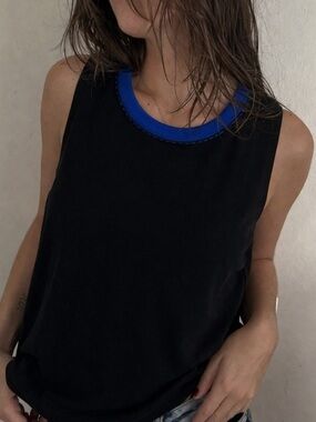 Misook Woman Black Blue Trim Knit Tank Top Sleeveless Pullover Medium Minimalist